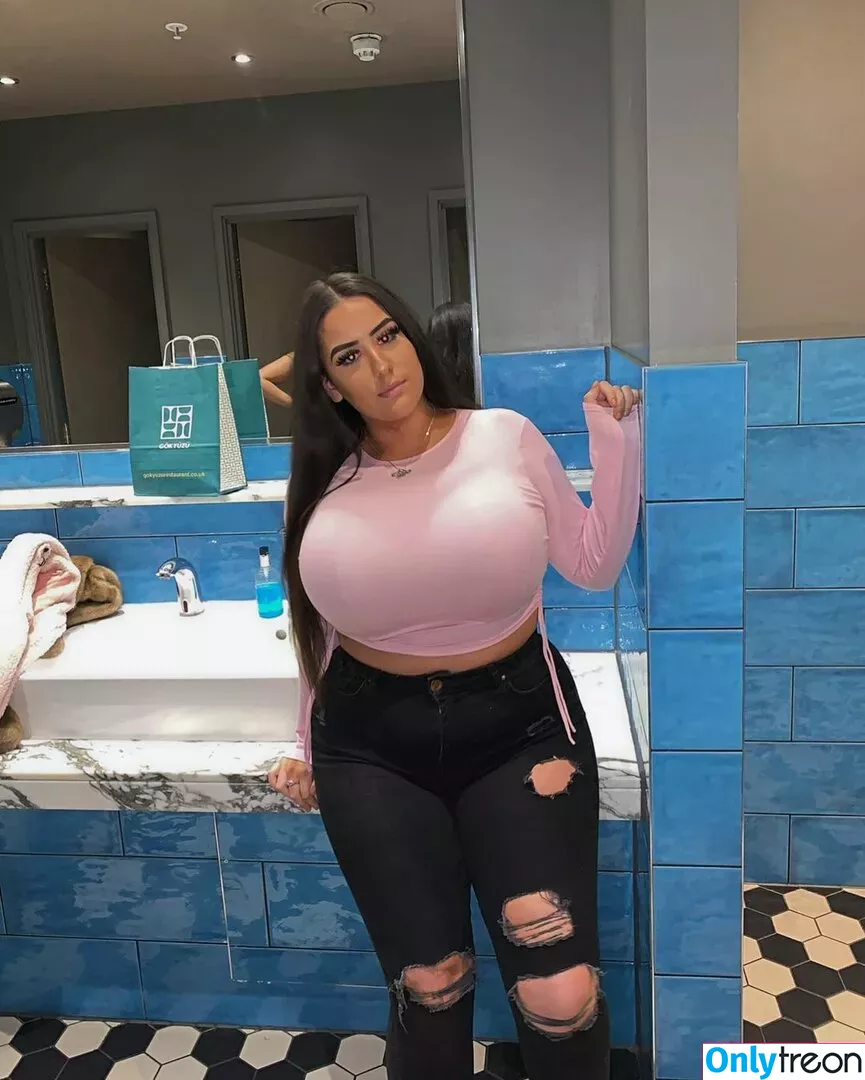 Pettiana | Cypriotmami nude photo #0132 (Busty Turkish / cypriotmami)