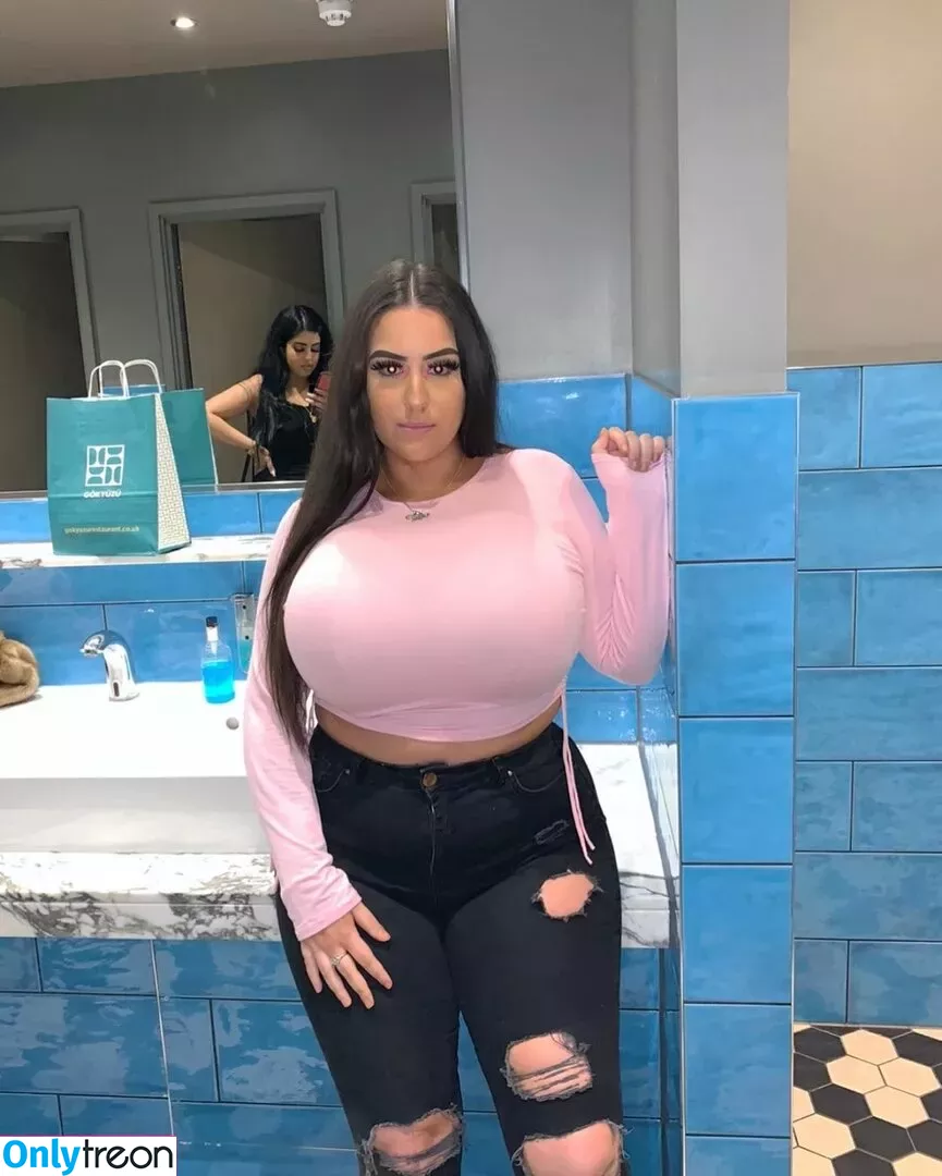 Pettiana | Cypriotmami nude photo #0136 (Busty Turkish / cypriotmami)