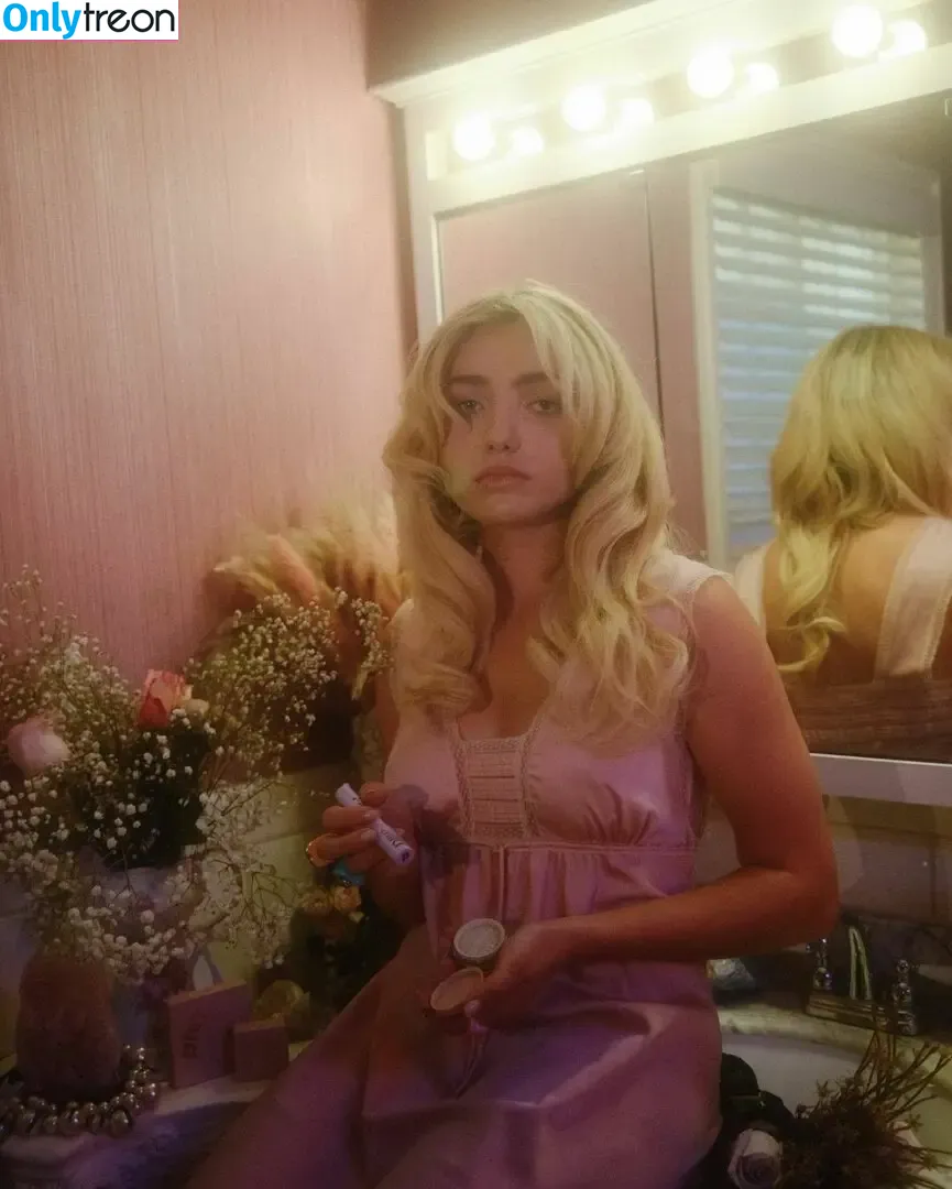 Peyton List nude photo #0635 (PeytonList / dammitpayton)