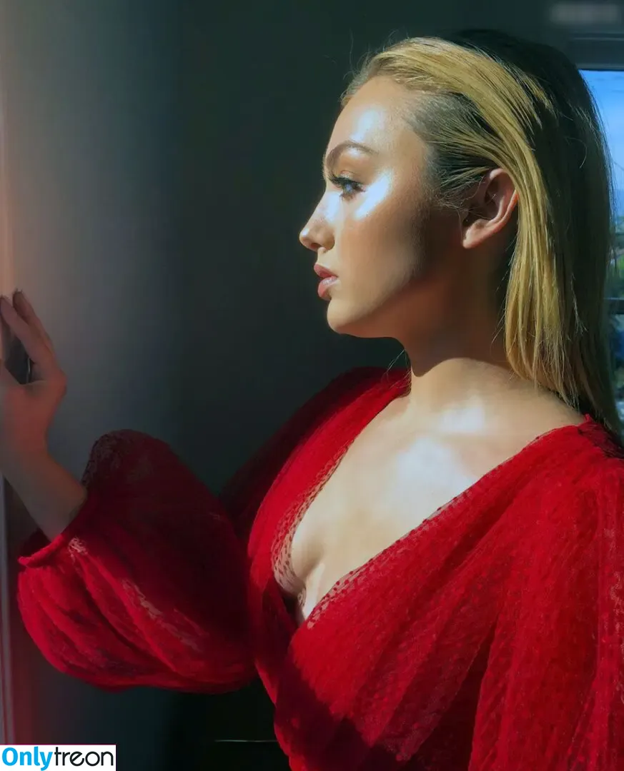 Peyton List nude photo #0740 (PeytonList / dammitpayton)