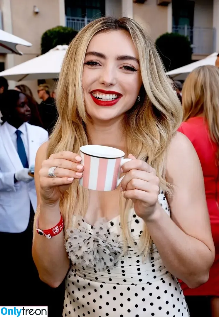 Peyton List голая photo #0905 (PeytonList / dammitpayton)