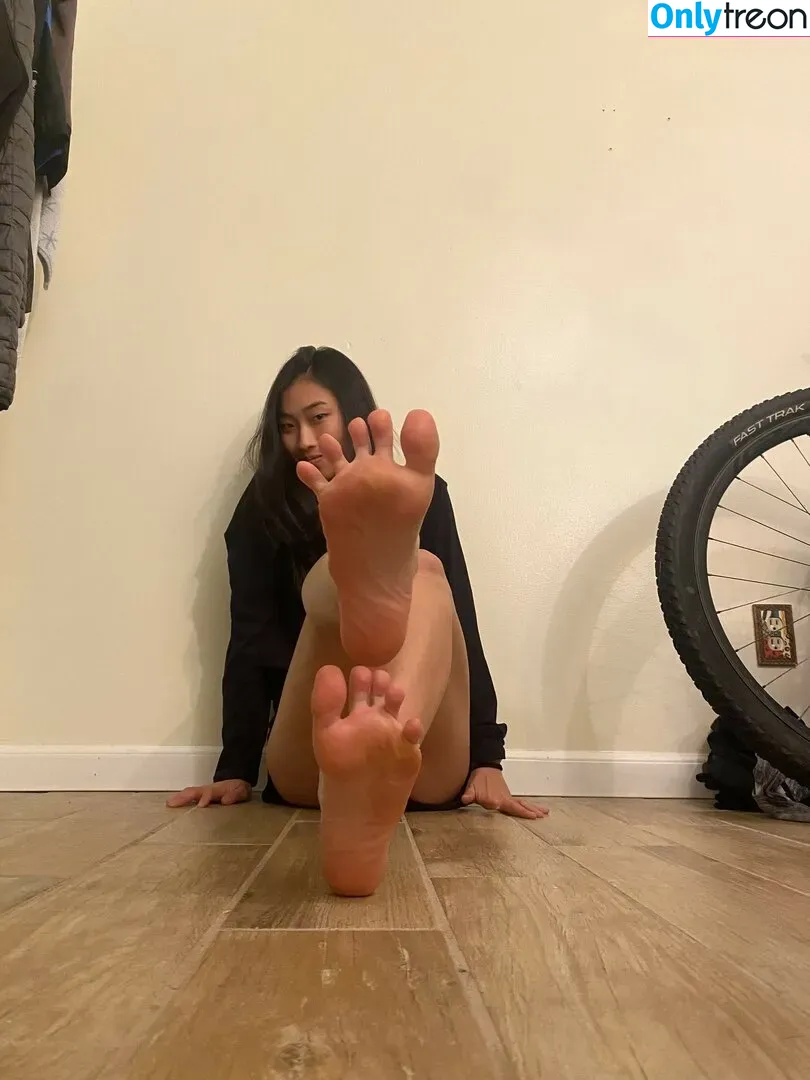 Peyton Nori nude photo #0012 (feeet_thing2.0 / peyton_nori)