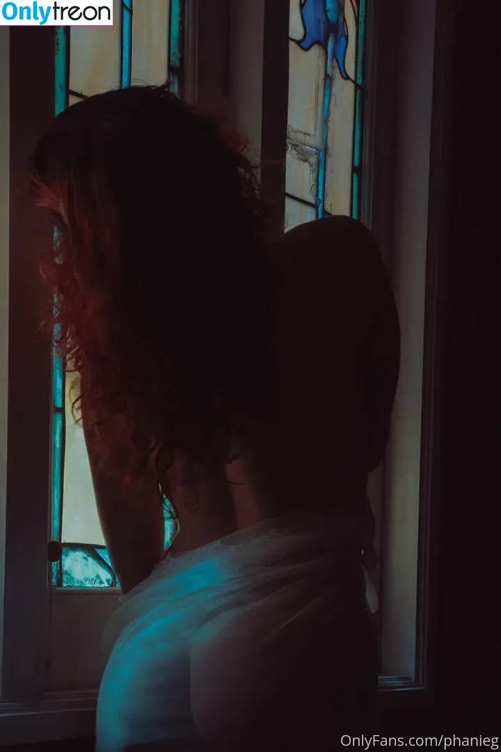 Phaine Gibouyeaux nude photo #0142 (phanieg / phaniegibouyeaux)
