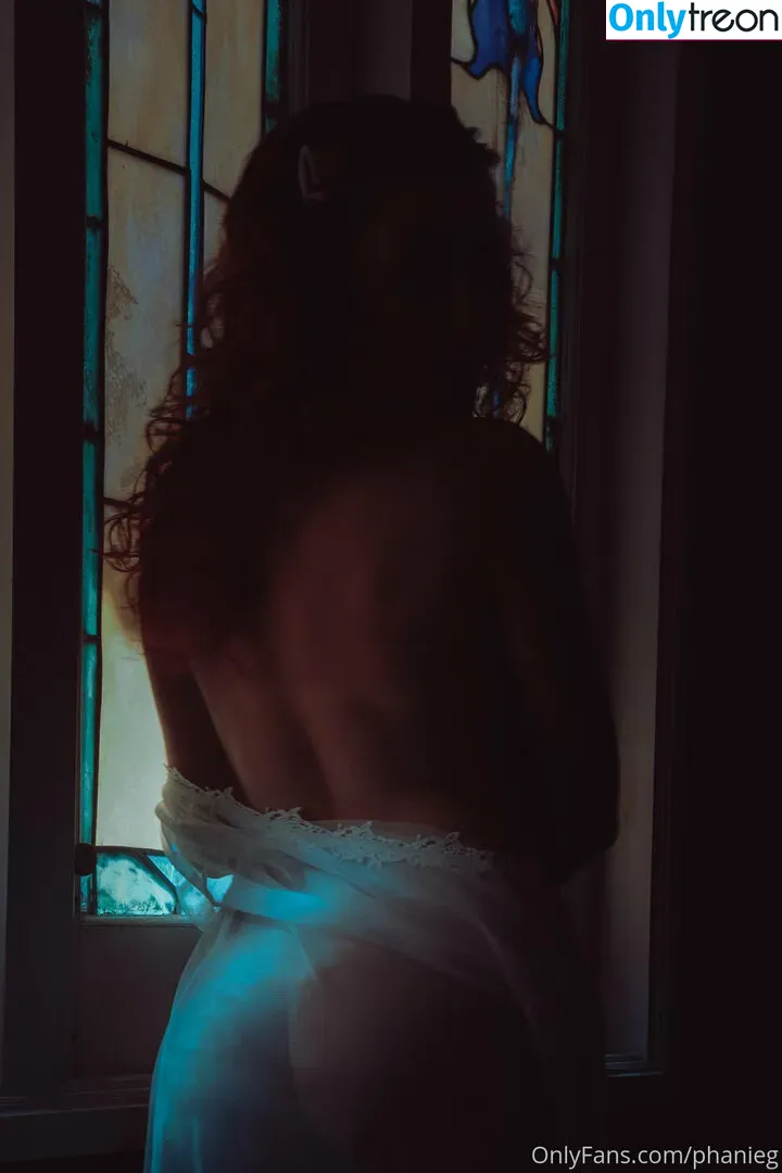 Phaine Gibouyeaux nude photo #0143 (phanieg / phaniegibouyeaux)