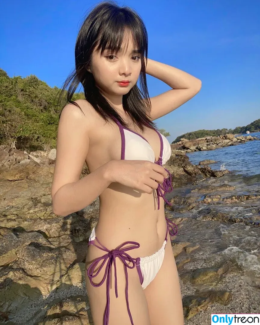 Phanomwan Chaiwayat nude photo #0011 (Phanomwan Fah / frozenyogirl_ / phanomwan_fah)