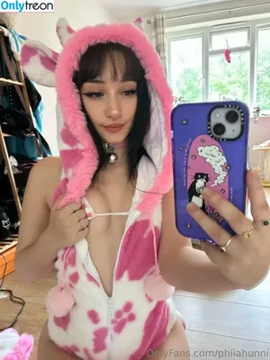 Phiiahunni / Neko.Phia nude photo #0016