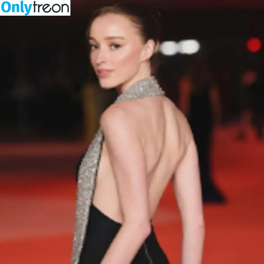Phoebe Dynevor nude photo #0166 (phoebedynevor)