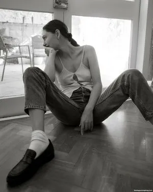 Phoebe Tonkin / phoebejtonkin фото голая #0071