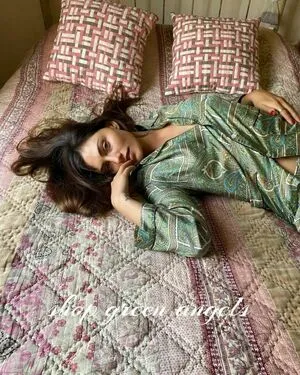 Phoebe Tonkin / phoebejtonkin фото голая #0124