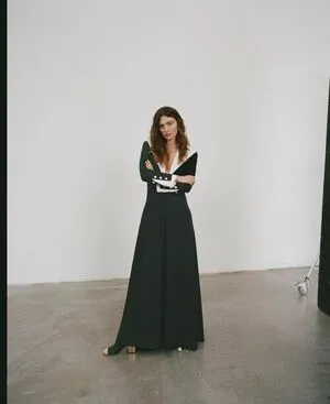 Phoebe Tonkin / phoebejtonkin фото голая #0128