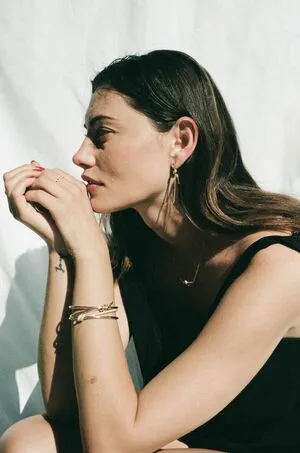 Phoebe Tonkin / phoebejtonkin фото голая #0157