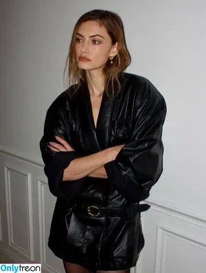 Phoebe Tonkin / phoebejtonkin nude photo #0466