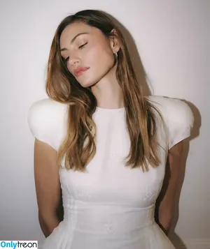 Phoebe Tonkin / phoebejtonkin nude photo #0492