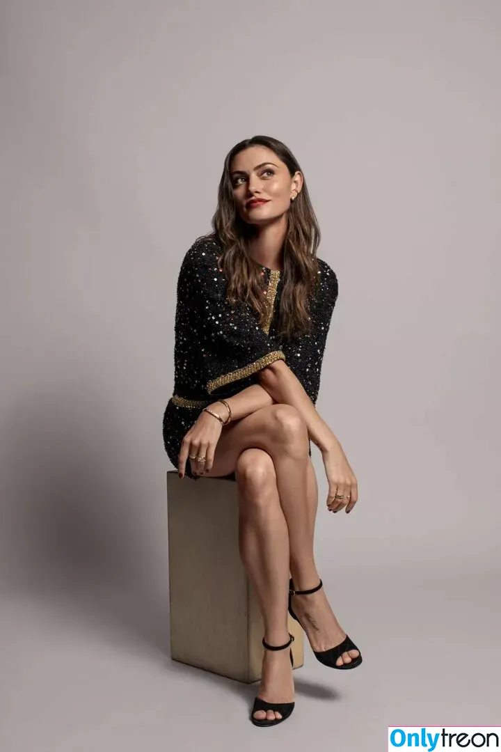 Phoebe Tonkin nude photo #0123 (phoebejtonkin)
