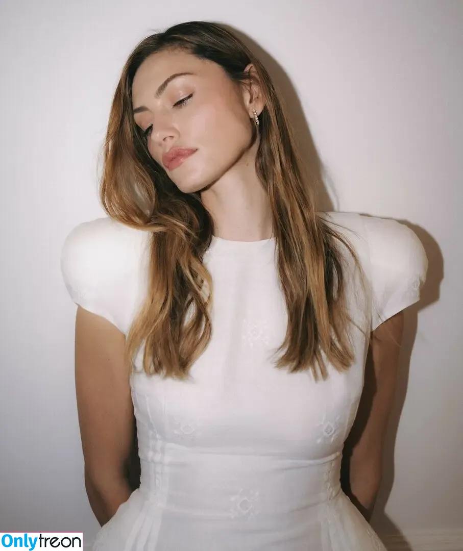Phoebe Tonkin nude photo #0492 (phoebejtonkin)