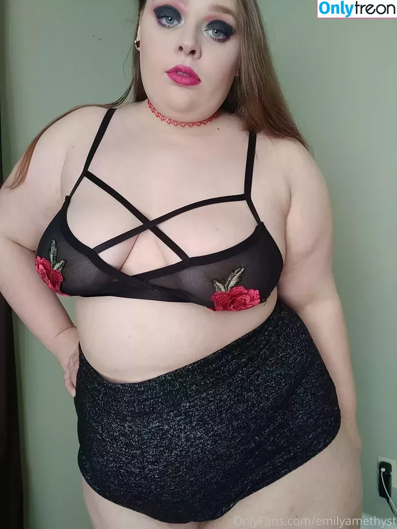 phoebegoth голая photo #0036 (phoebegoth)
