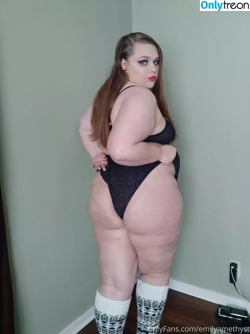 phoebegoth nude photo #0039 (phoebegoth)