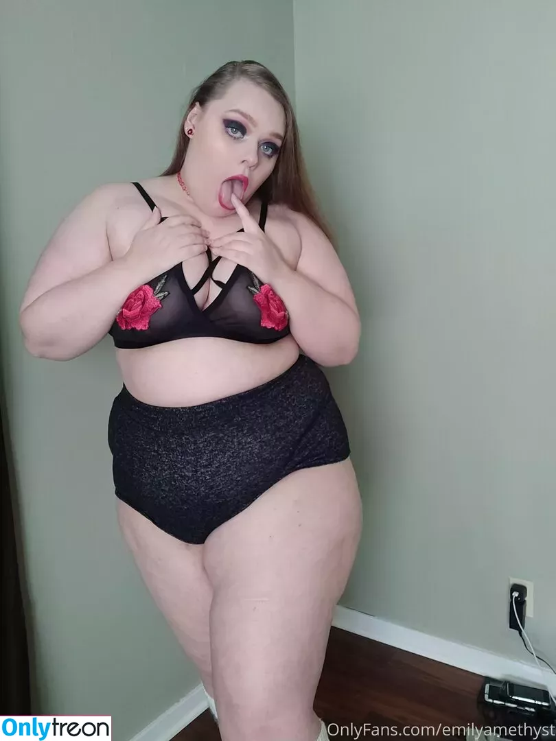 phoebegoth nude photo #0042 (phoebegoth)