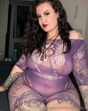 phoebetheunistudent / unironicfeminism nude photo #0400