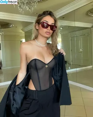 Pia Mia Perez / piamia / princesspiamia фото голая #0034