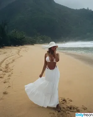 Pia Volckmann / Pia__kim nude photo #0005