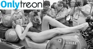 Pia Zadora / officialpiazadora nude photo #0021