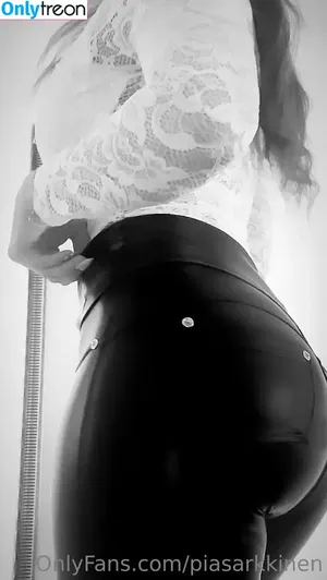 piasarkkinen / piasarkkinen_official nude photo #0005