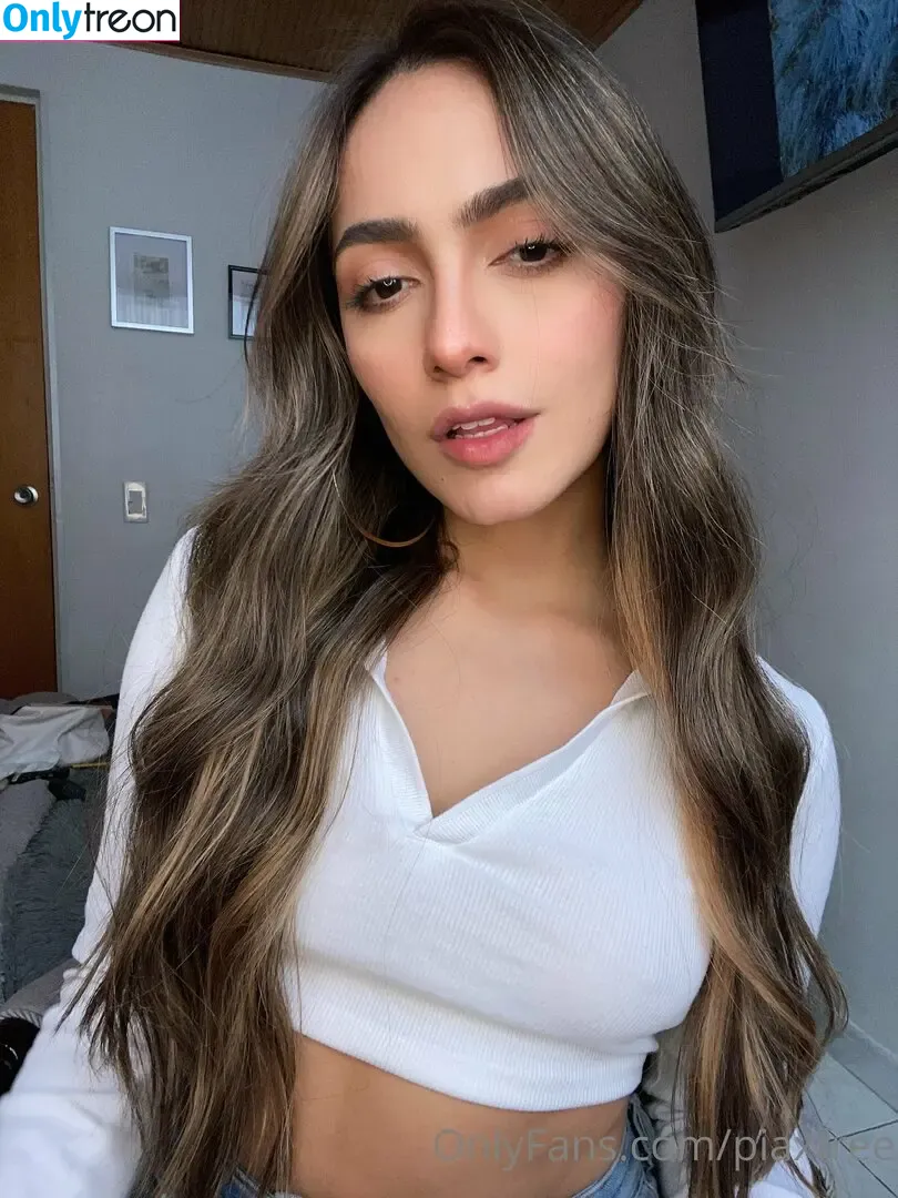 piaxfree голая photo #0113 (piaxw_)