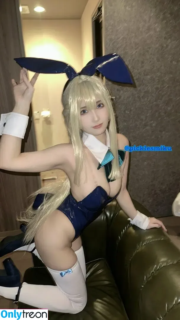 picklesmiku nude photo #0002 (picklesmiku)