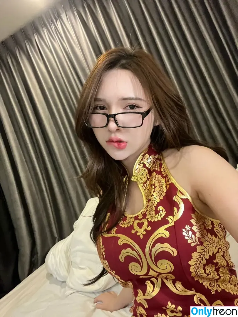 ping_rrt nude photo #0004 (ping_ka)