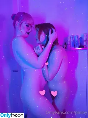 Pinipy nude photo #0001