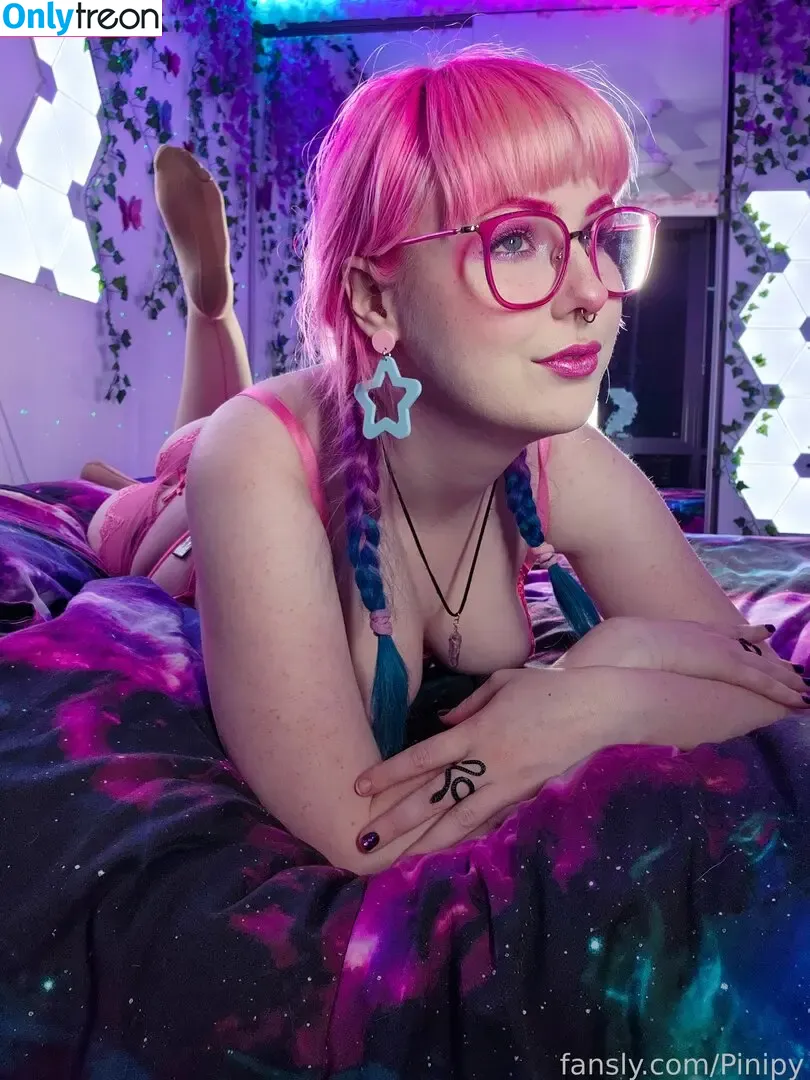 Pinipy nude photo #0062 (Pinipy)