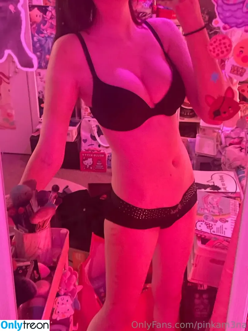 pinkam3na nude photo #0054 (pinkamena_the_cupcakemaker)