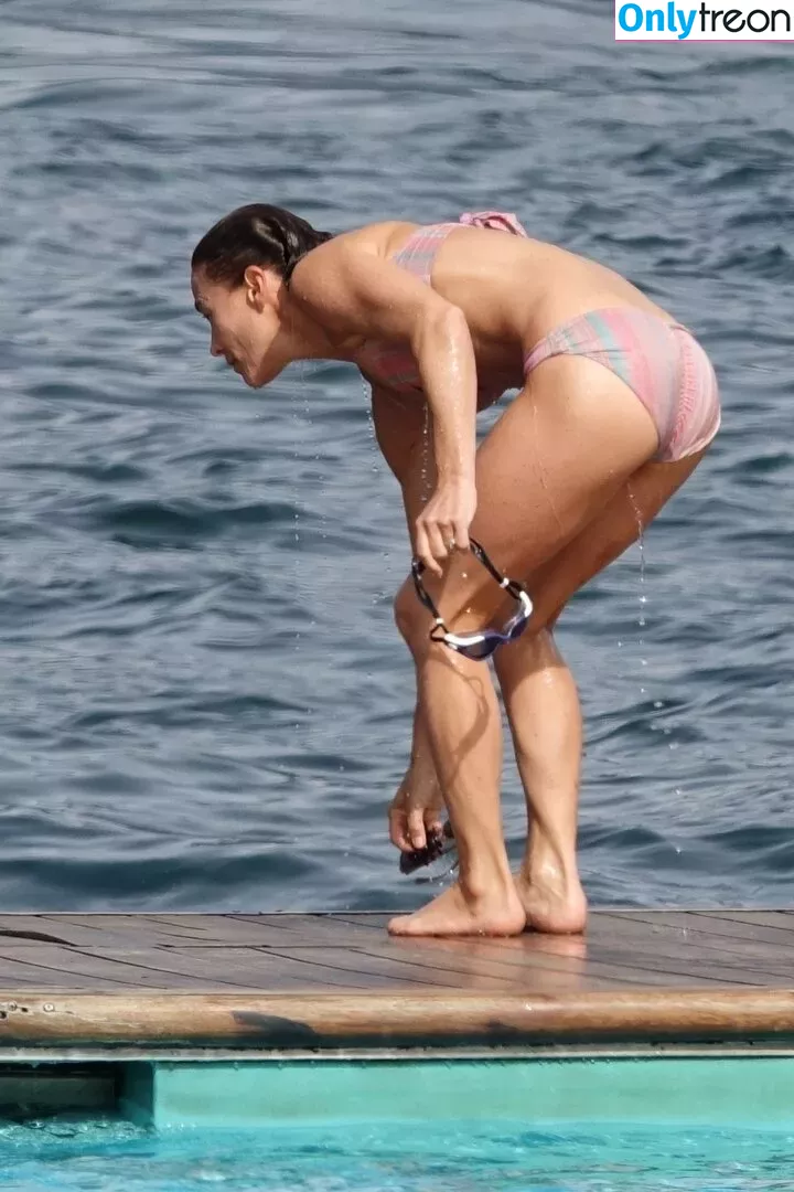 Pippa Middleton nude photo #0003 (pippa.middleton.matthews)