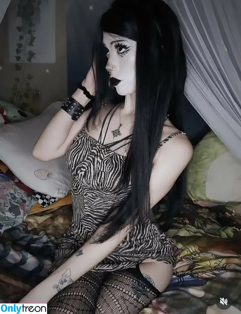 pipssqueakss nude photo #0832 (pipssqueakss)