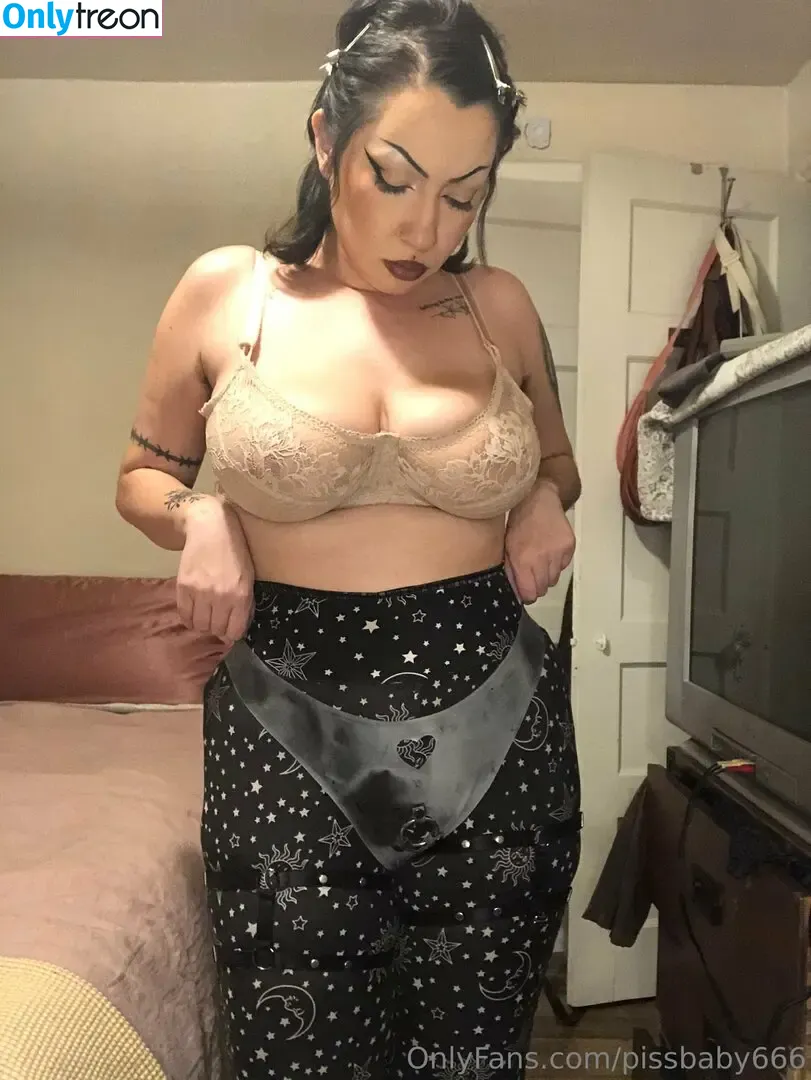 Pissbaby666 nude photo #0005 (Pissbaby666)