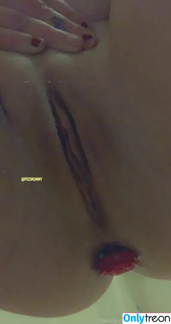 pissmummy nude photo #0017 (pissmamma)