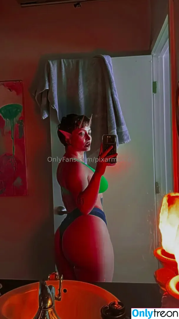 pixarmom6 nude photo #0010 (pixxarmom_)