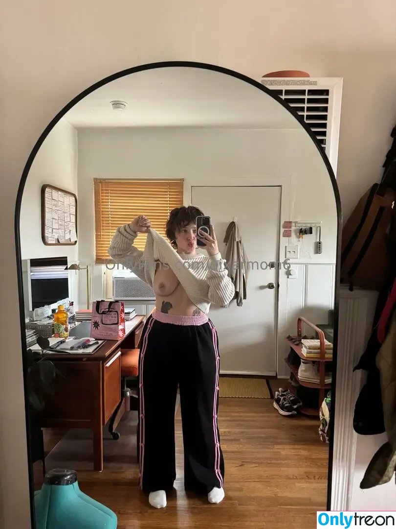 pixarmom6 nude photo #0050 (pixxarmom_)