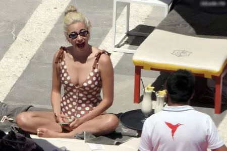 Pixie Lott / pixielott nude photo #0405