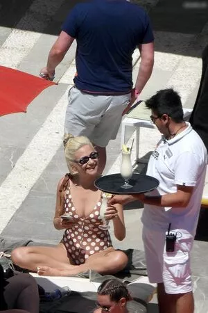 Pixie Lott / pixielott nude photo #0412