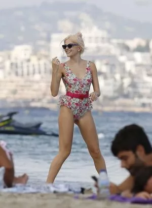 Pixie Lott / pixielott nude photo #0461