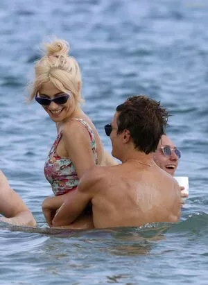 Pixie Lott / pixielott nude photo #0463