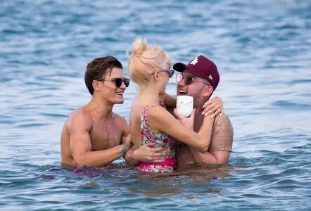 Pixie Lott / pixielott nude photo #0469