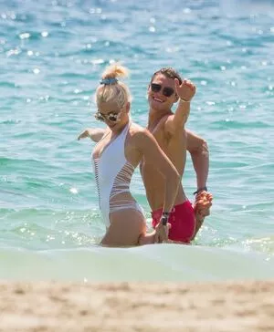 Pixie Lott / pixielott nude photo #0478