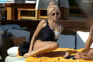 Pixie Lott / pixielott nude photo #0497