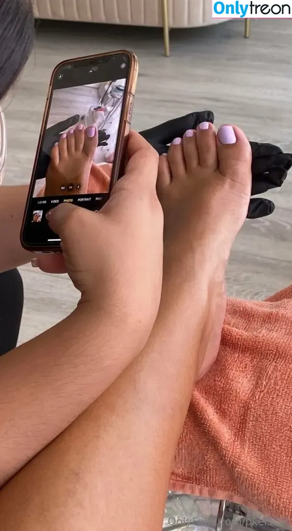 pkelsi22 nude photo #0109 (mynylonsoles_)