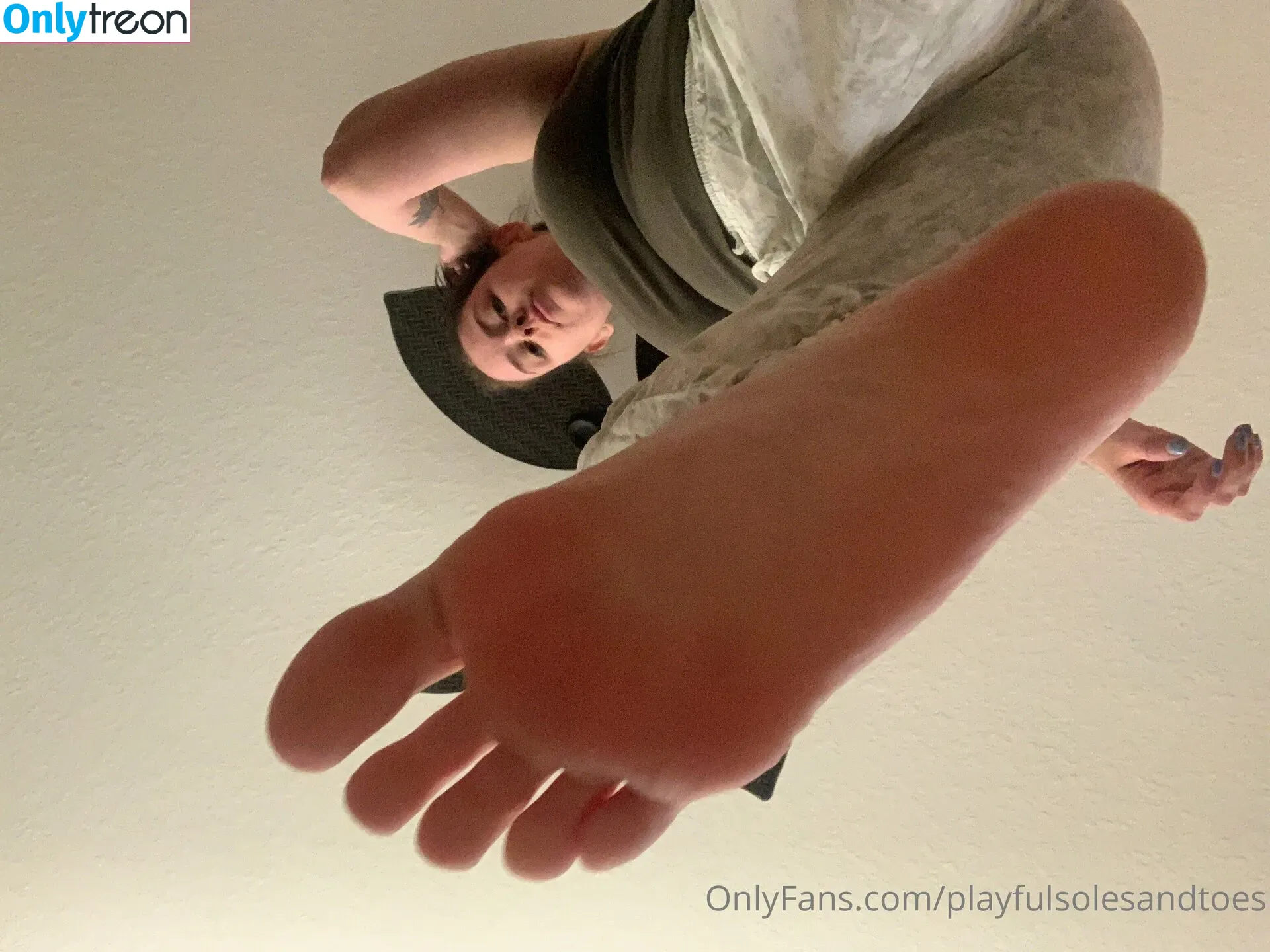 playfulsolesandtoes голая photo #0006 (worldfeetfan)