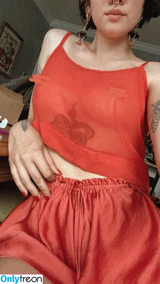 Pleasequietdown nude photo #0024 (evilmilk / milkyevil)