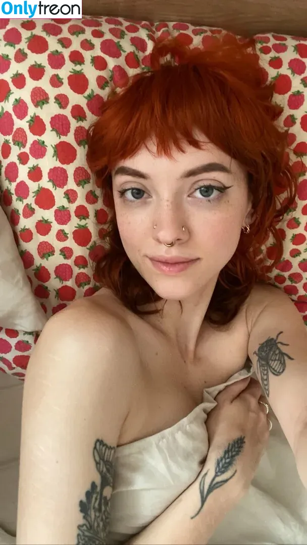 Pleasequietdown nude photo #0165 (evilmilk / milkyevil)
